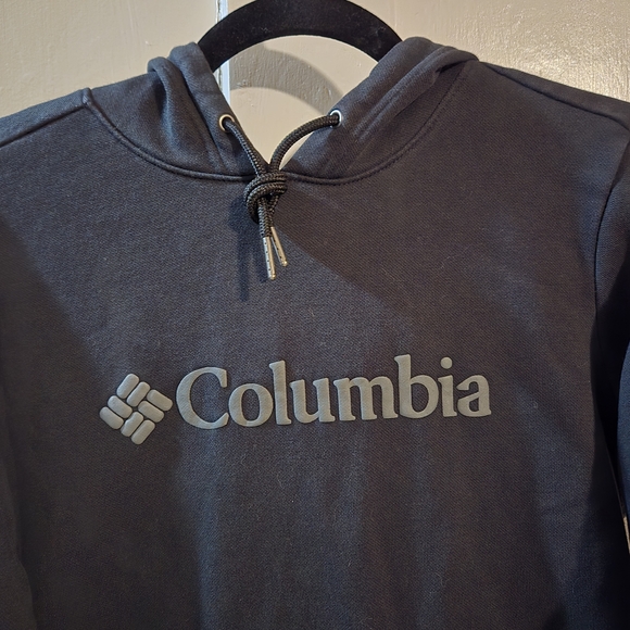 Columbia Black Hoodie NWOT, Size‎ Medium, Premium Winter Wear, Excellent Shape - Picture 4 of 5